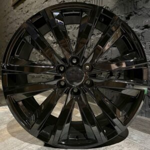 Replica ST Escalade 761 9x22 6x139.7 ET25 D78.1 Gloss Black
