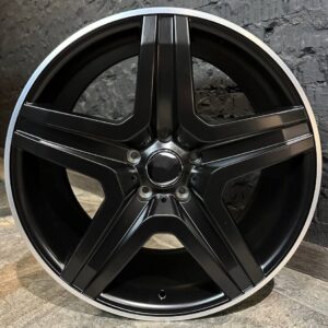 Replica ST MB5126 10x21 5x130 ET50 D84.1 BKF